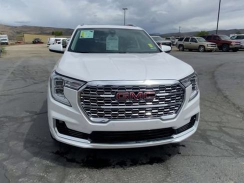 Used 2023 GMC Terrain Denali w/ LPO, Floor Liner Package AWD/4WD image 3