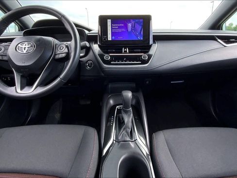 Used 2025 Toyota Corolla SE FWD image 15