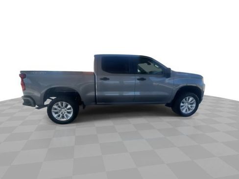 Used 2022 Chevrolet Silverado 1500 Custom w/ Safety Confidence Package AWD/4WD image 9