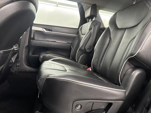 Used 2025 Hyundai Palisade SEL FWD image 12