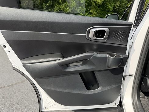 Used 2025 Kia Sorento S w/ Panoramic Sunroof Package FWD image 28