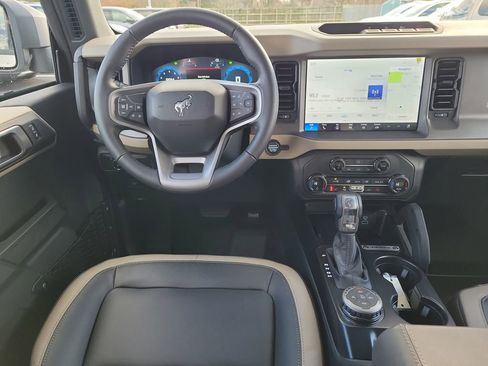 New 2025 Ford Bronco Big Bend w/ Black Diamond Package image 12