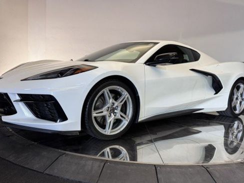 Used 2023 Chevrolet Corvette 3LT w/ Z51 Performance Package image 18