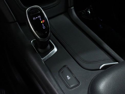 Used 2017 Cadillac XT5 Luxury w/ Driver Awareness Package image 37