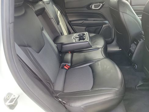 Used 2022 Jeep Compass Latitude w/ Convenience Group FWD image 20