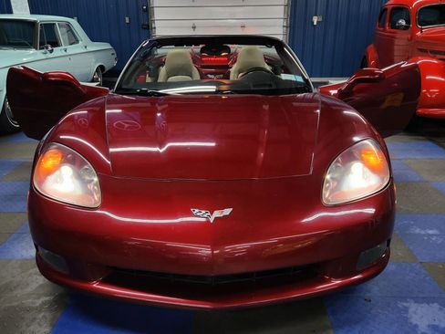 Used 2007 Chevrolet Corvette Convertible w/ Preferred Equipment Group image 68