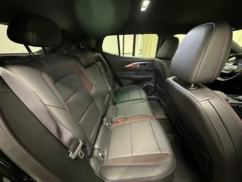 Used 2024 Chevrolet Equinox EV RS FWD image 18