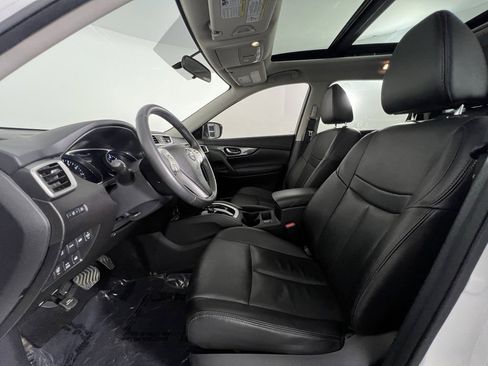 Used 2016 Nissan Rogue SL w/ SL Premium Package image 12