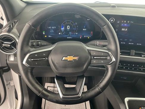 Used 2025 Chevrolet Equinox LT w/ Convenience Package II FWD image 37
