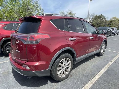 Used 2018 Toyota RAV4 Limited image 16