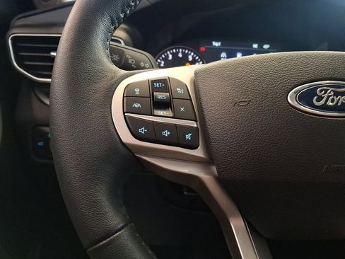 Certified 2022 Ford Explorer XLT w/ Equipment Group 202A image 21