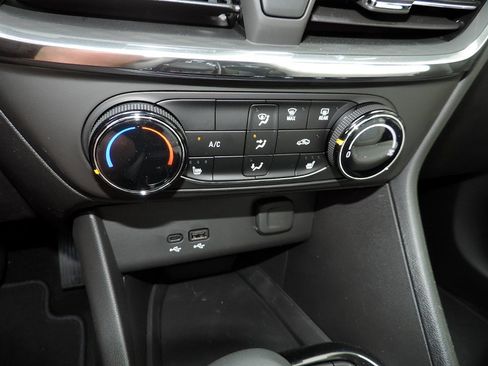 New 2026 Buick Encore GX Preferred image 17