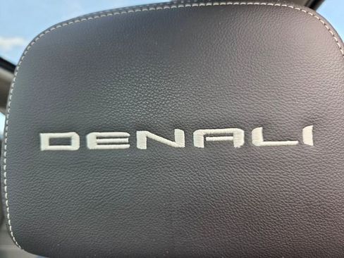 Used 2023 GMC Terrain Denali AWD/4WD image 17