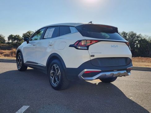 Used 2024 Kia Sportage LX image 7