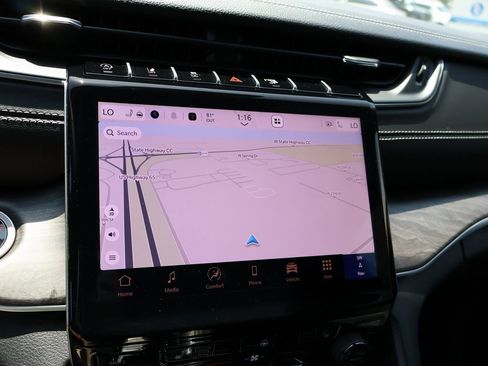 New 2025 Jeep Grand Cherokee L Limited w/ Black Appearance Package image 36