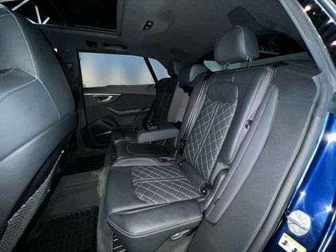 Used 2022 Audi SQ8 Prestige w/ Prestige Package image 26