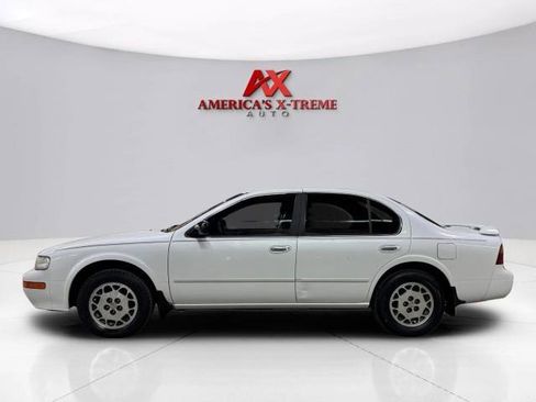 Used 1996 Nissan Maxima FWD image 4