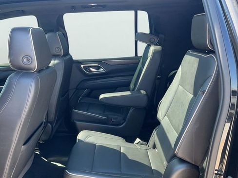 Used 2021 Chevrolet Suburban Premier w/ Premium Package image 13