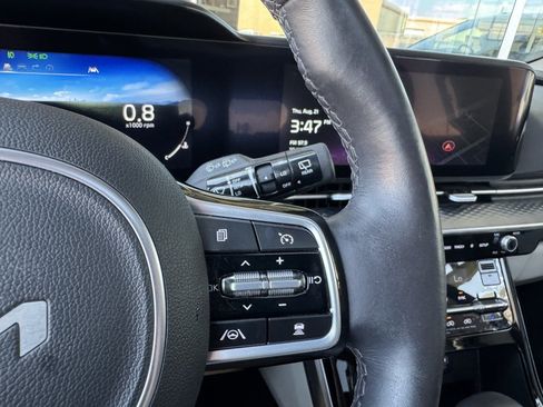 Used 2023 Kia Carnival SX Prestige w/ Paint Protection Package image 30