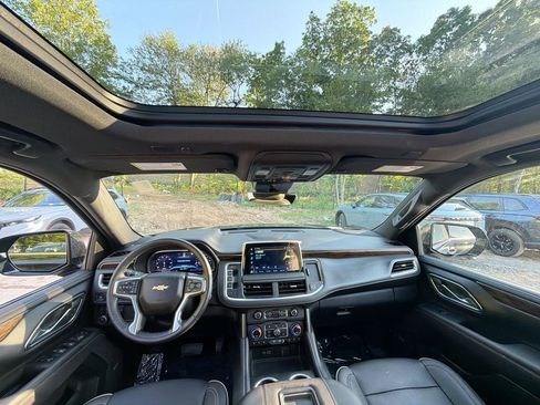 Used 2023 Chevrolet Tahoe Premier w/ Premium Package 2 AWD/4WD image 24