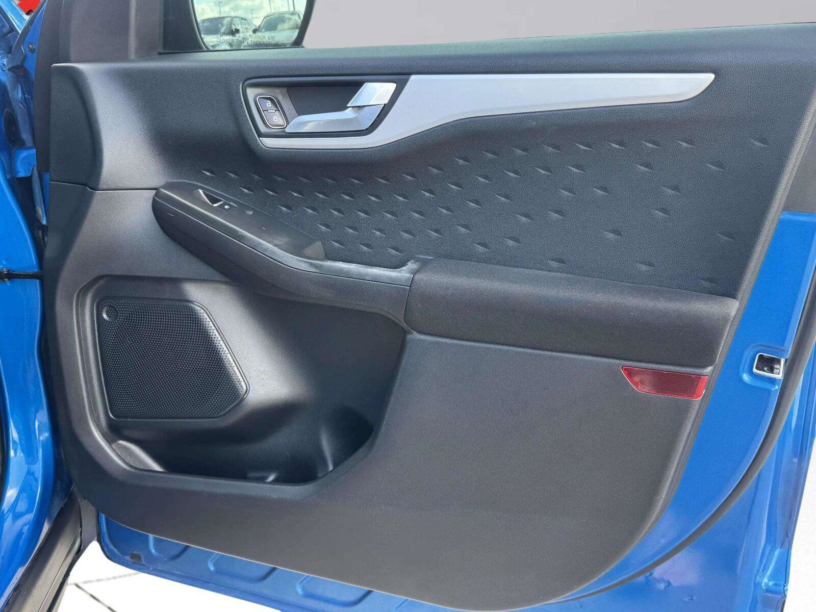 Used 2022 Ford Escape SE w/ Convenience Package FWD image 44