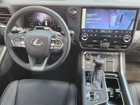 Certified 2025 Lexus GX 550 w/ Accessory Package (2T) AWD/4WD image 26
