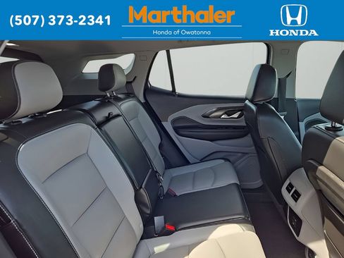 Used 2022 GMC Terrain SLT AWD/4WD image 15