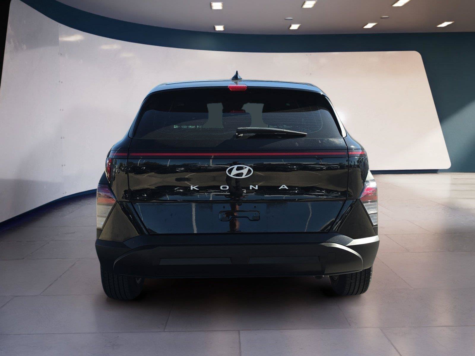 Used 2024 Hyundai Kona SE FWD image 4