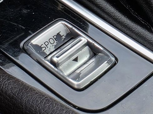 Used 2018 MAZDA MAZDA3 Touring image 19