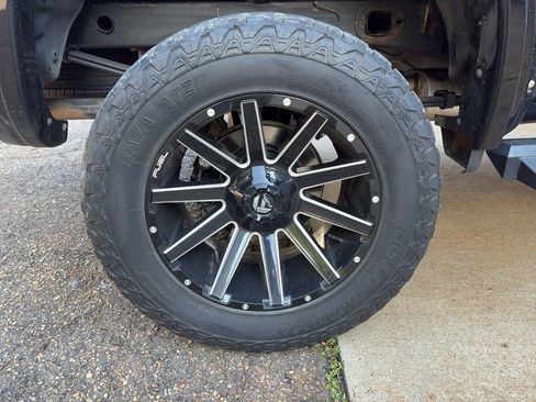 Used 2019 Chevrolet Silverado 1500 RST w/ All-Star Edition AWD/4WD image 4