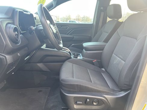 Certified 2023 Chevrolet Colorado Trail Boss w/ Technology Package image 16