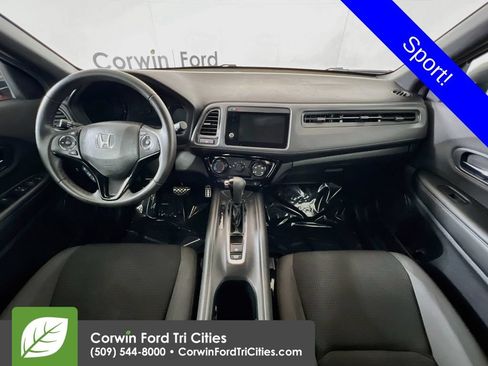 Used 2020 Honda HR-V Sport image 7