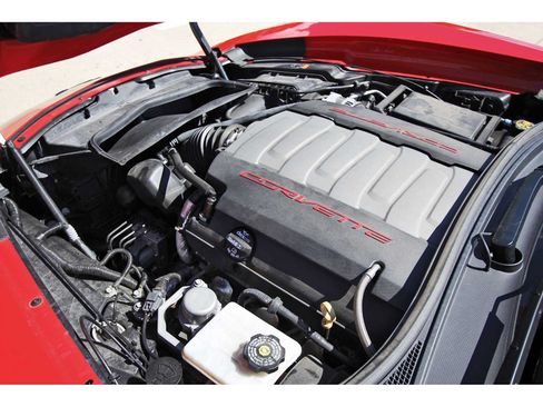Used 2019 Chevrolet Corvette Stingray Coupe w/ Carbon Flash Badge Package RWD image 27