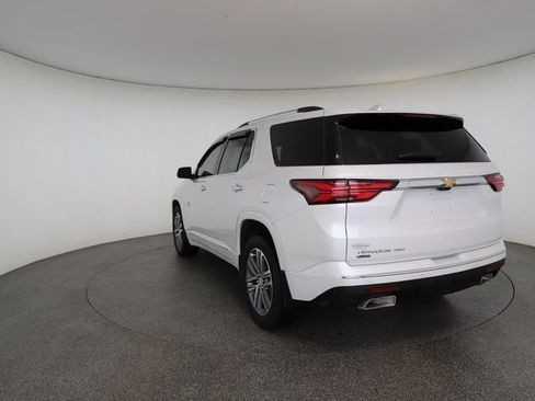 Used 2024 Chevrolet Traverse High Country image 12