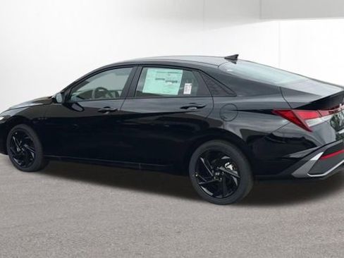 New 2026 Hyundai Elantra Sport FWD image 6