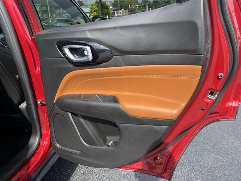 Used 2025 Jeep Compass Limited AWD/4WD image 23