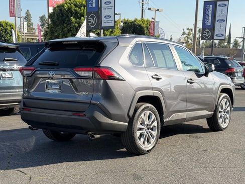 Used 2024 Toyota RAV4 XLE Premium image 8