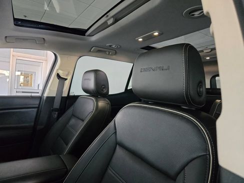 Certified 2023 GMC Acadia Denali w/ Denali Ultimate Package AWD/4WD image 26