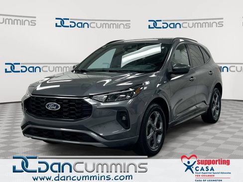 Used 2023 Ford Escape ST-Line Select w/ Tech Pack #1 AWD/4WD image 1