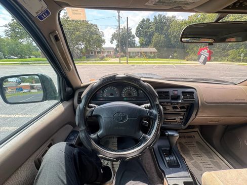 Used 1999 Toyota 4Runner SR5 RWD image 21