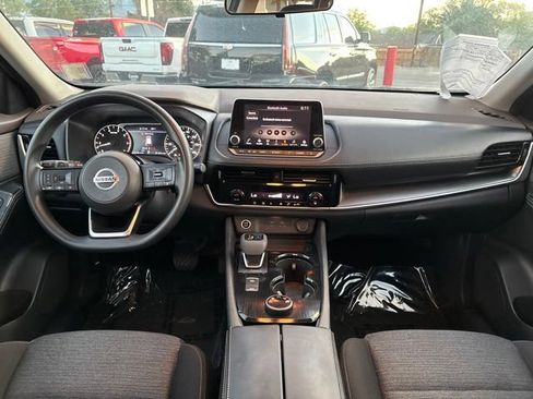 Used 2021 Nissan Rogue SV AWD/4WD image 10