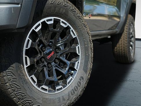 New 2026 GMC Canyon AT4 w/ Technology Plus Package image 2