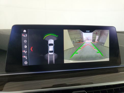 Used 2019 BMW 530e w/ Convenience Package RWD image 22
