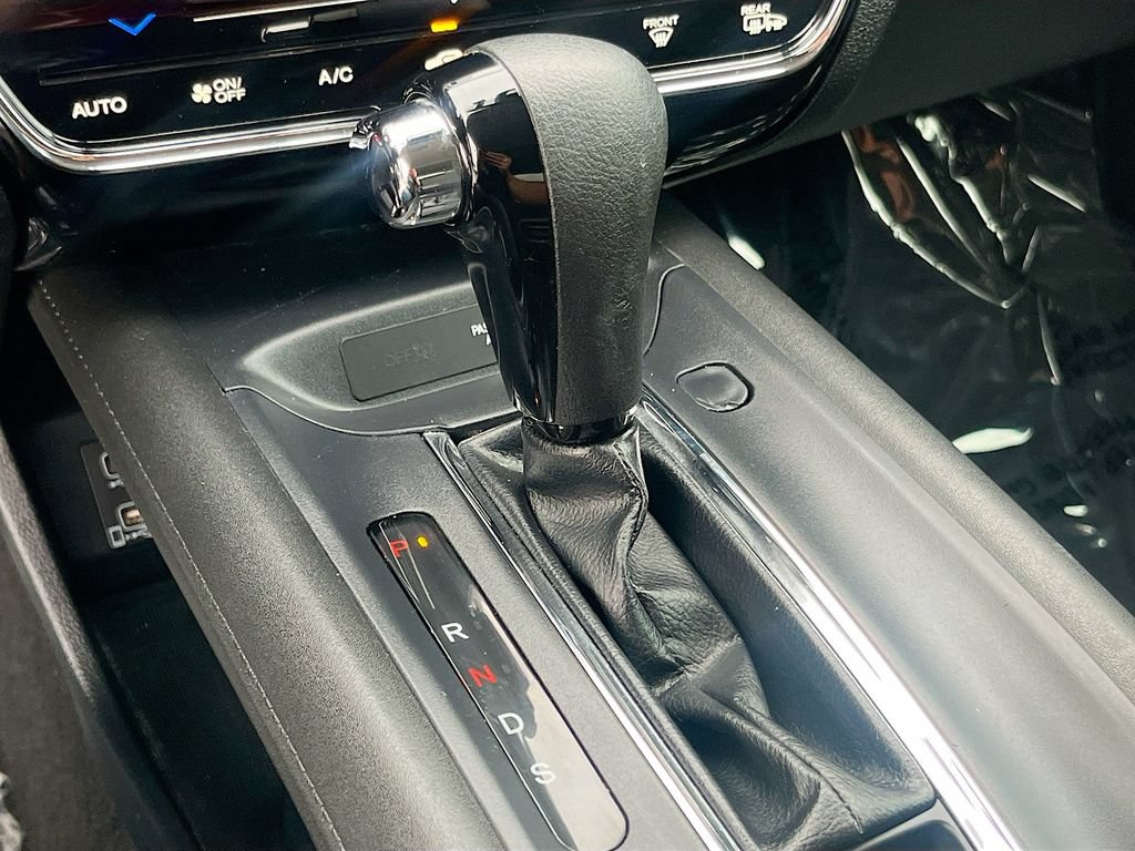Used 2021 Honda HR-V EX image 16