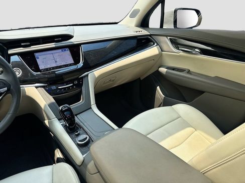 Used 2024 Cadillac XT6 Premium Luxury w/ LPO, Floor Liner Package AWD/4WD image 26