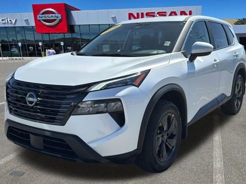 New 2026 Nissan Rogue SV w/ Cold Weather Package AWD/4WD image 7