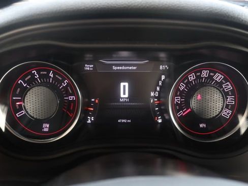 Used 2023 Dodge Challenger SXT image 16