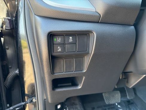 Certified 2020 Honda CR-V LX image 8