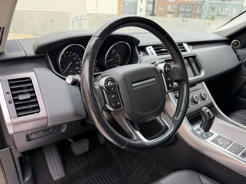 Used 2014 Land Rover Range Rover Sport HSE image 11