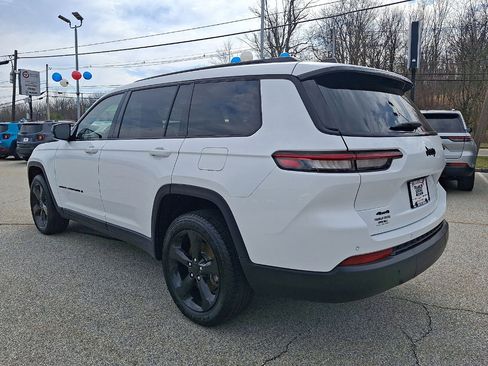Certified 2023 Jeep Grand Cherokee L Laredo image 22